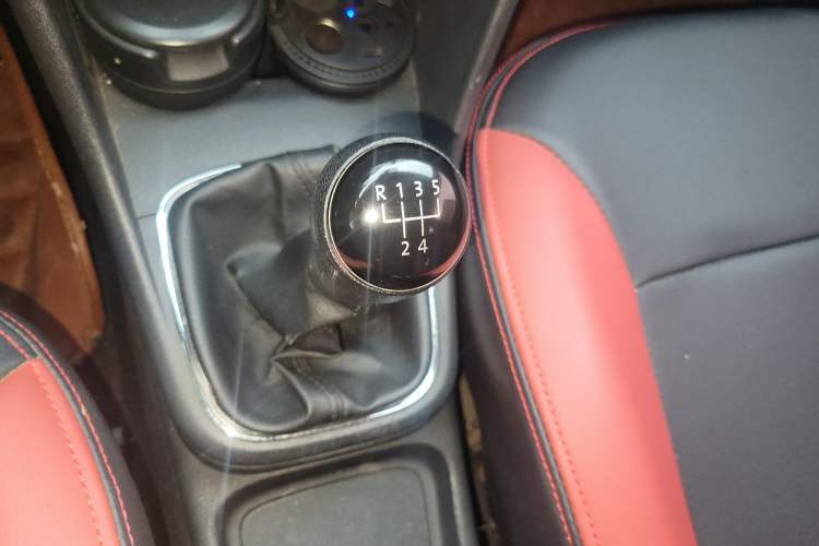 Used Volkswagen Polo 2014 1.4L Manual Comfort Edition