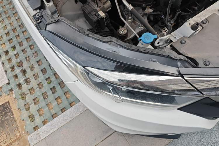 Used Honda Vezel 2022 1.5L CVT Phantom Night Pioneer Edition Right Front Headlight