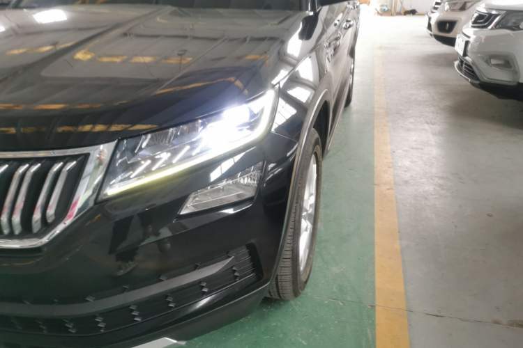 Used Skoda Kodiaq 2017 TSI330 7-Seater Two-Wheel-Drive Luxury Edition
