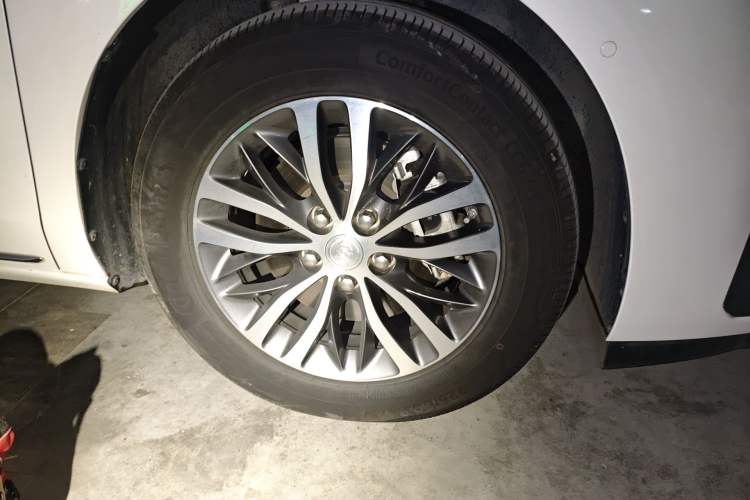 Used Buick GL8 2023 ES Lu Zun Deluxe Model
