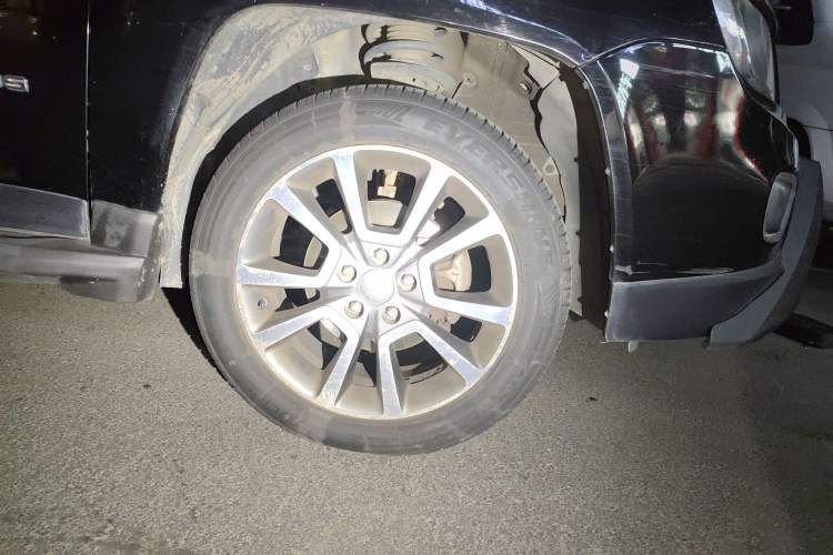 Used Jeep Compass 2014 2.0L two-wheel drive luxury version