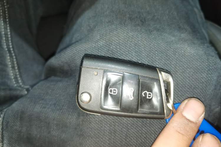 Used Volkswagen Tiguan L 2019 330TSI Automatic Two-Wheel Drive Panoramic Comfort Edition China V Standard
