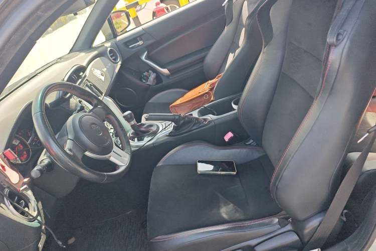 Used Toyota 86 2014 2.0L Automatic Luxury Version