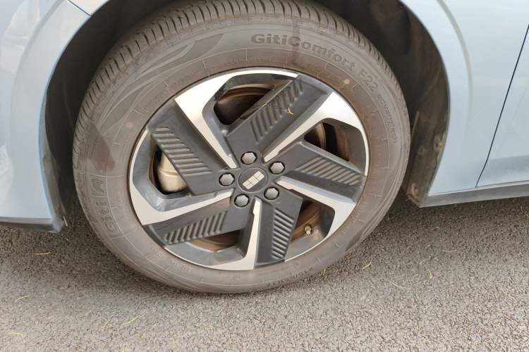 Used Geely Galaxy L6 2025 EM-i 140km Starship Edition Left Front Wheel Hub