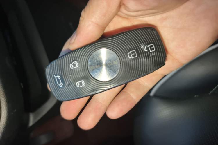 Used Roewe iMAX8 2021 400TGI Supreme Series Prestige Edition
