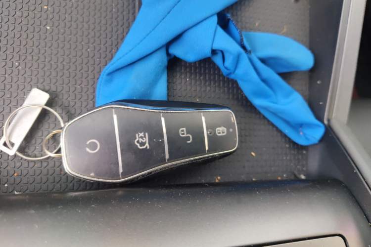 Used BYD Qin L 2025 DM-i Smart Drive 80KM Leading Model Vehicle Key