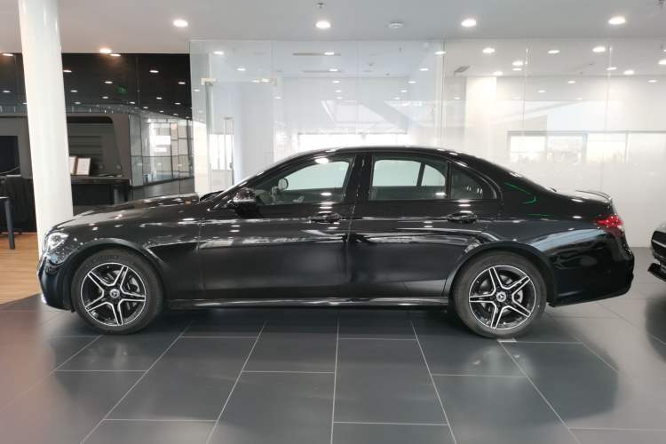 Used Mercedes-Benz E-Class (Import) 2023 Restyled E 260 Fashion Sport Edition
