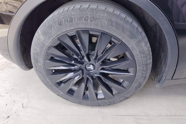 Used Tesla Model Y 2022 Rear-Wheel-Drive Version