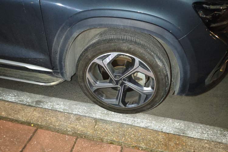 Used Geely Auto Monjaro L 2024 2.0TD High-Power Automatic Two-Wheel Drive Yunqi Version