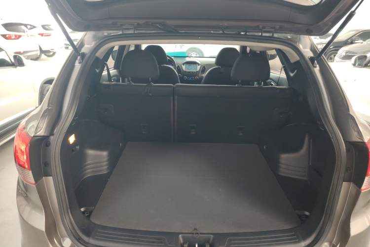 Used Hyundai ix35 2015 2.0L Automatic 2WD Comfort Edition China V Standard