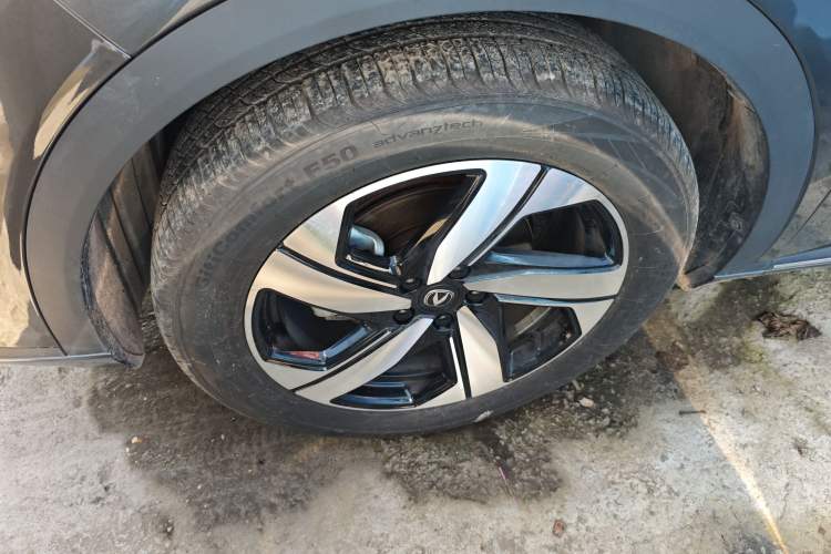 Used CHANGAN CS55PLUS 2024 3rd Generation 1.5T DCT Prestige Model Left Front Wheel Hub