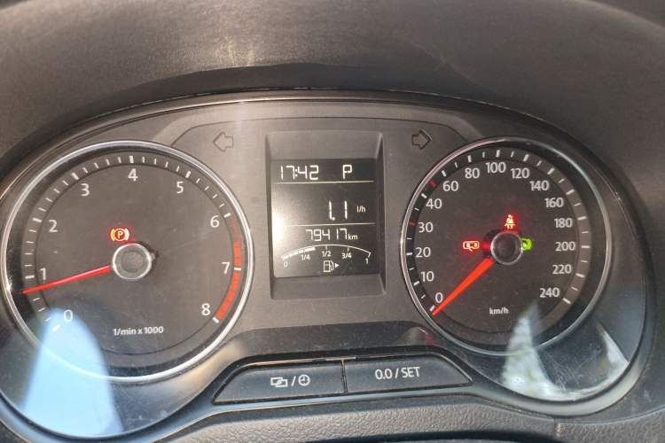 Used Volkswagen Polo 2014 1.6L Automatic Comfort Edition