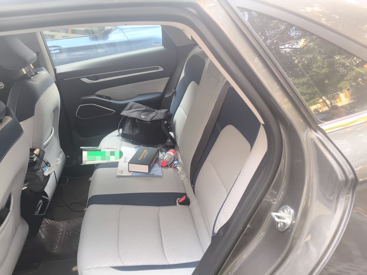 Geely Auto Emgrand 2022 4th Generation 1.5L CVT Flagship Model — снимка 17