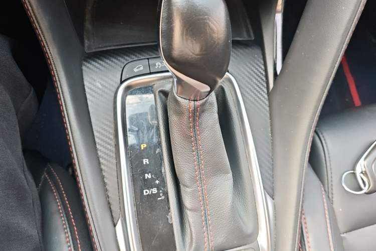 Used MG ZS 2020 180 DVVT Automatic Lite Gear Lever