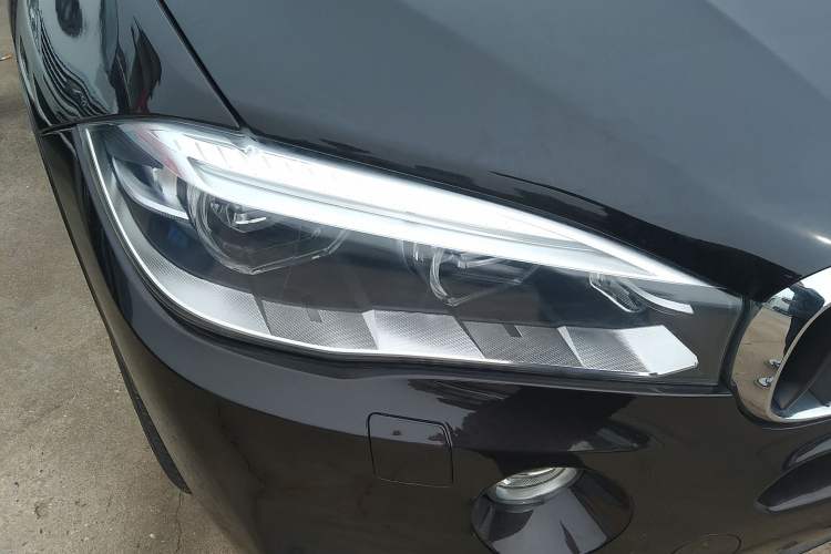 Used BMW X5  Right Front Headlight