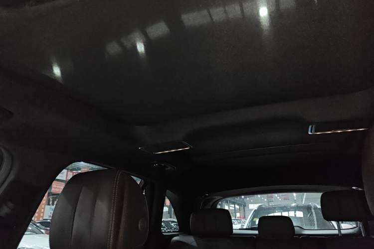 Used Mercedes-Benz GLC 2020 Facelift GLC 260 L 4MATIC Luxury Edition
