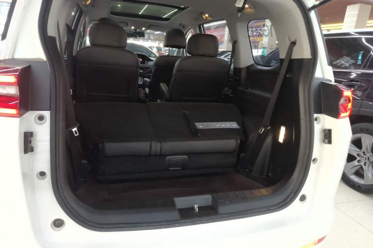 Used GAC Trumpchi M6 2021 270T DCT Luxury Edition (7-seater)
