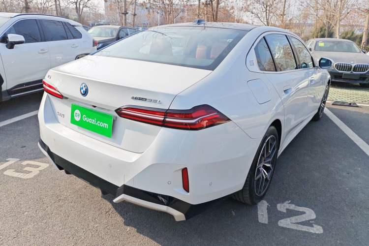 Used BMW i5 2024 eDrive 35L M Sport Package
