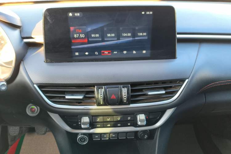 Used Foton Tunland Yutu 2020 2.0T Yutu 9 Diesel Two-Wheel Drive Enjoyment Edition Long Wheelbase 4F20TC