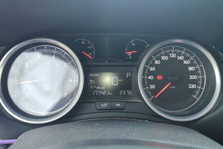 Used Peugeot 408 2015 1.2T Automatic Luxury Edition Instrument Cluster