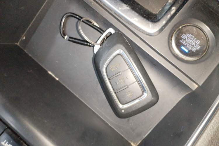 Used Dongfeng Aeolus E70 2023 500 Smart Edition Lithium Iron Phosphate 48.6 kWh 120 kW