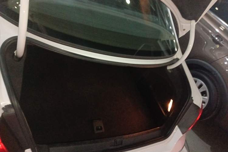 Used Volkswagen FAW-Volkswagen CC 2015 1.8TSI Prestige Model Trunk