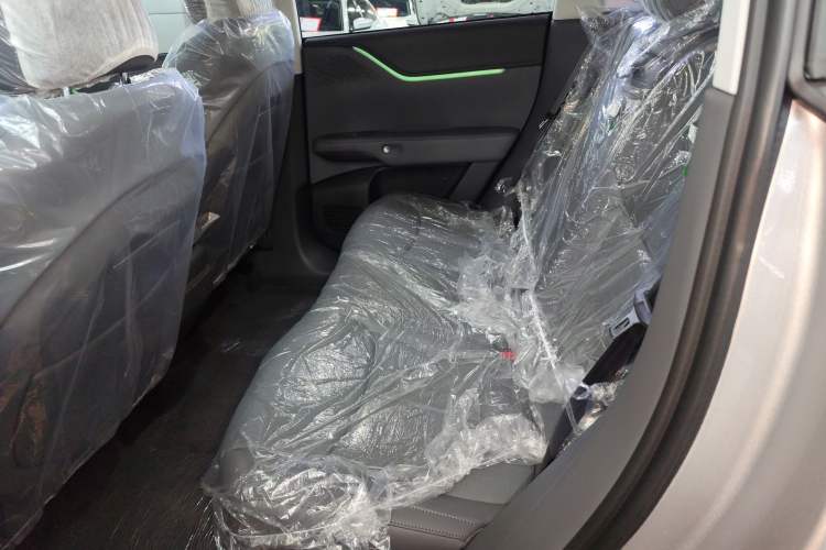 Used XPeng G6 2025 625 Long-Range Max Tech Edition Interior 4