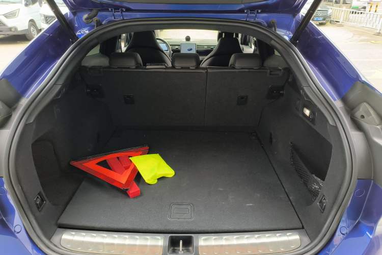 Used Nio EC6 2020 440 km Performance Version Trunk