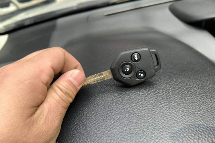 Used Subaru XV 2014 2.0i Elite Edition
