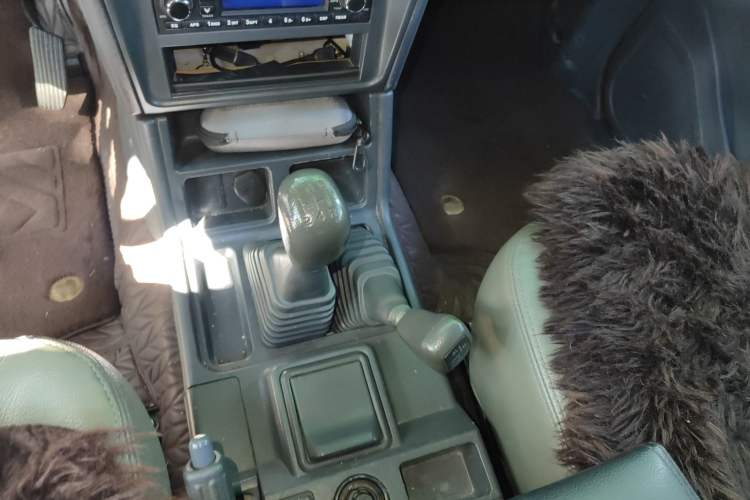 Used Leopaard Heijingang 2009 2.4L Manual 4x4
