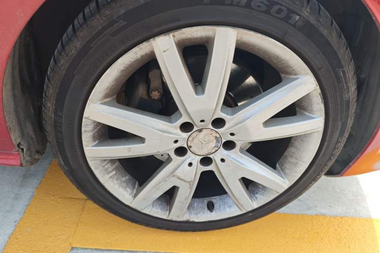 Used Mercedes-Benz CLS 2012 CLS 300 CGI Right Front Wheel Hub