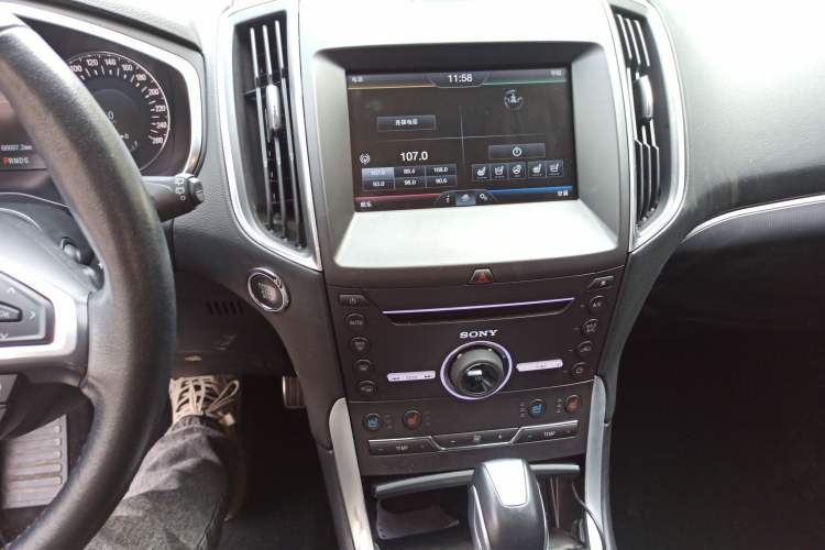 Used Ford Edge 2015 2.0T GTDi Four-Wheel Drive Prestige Model