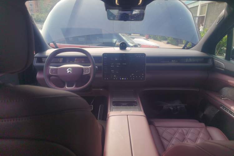 Used Nio ES8 2026 Model 6-seat Executive Luxury Edition Center Console