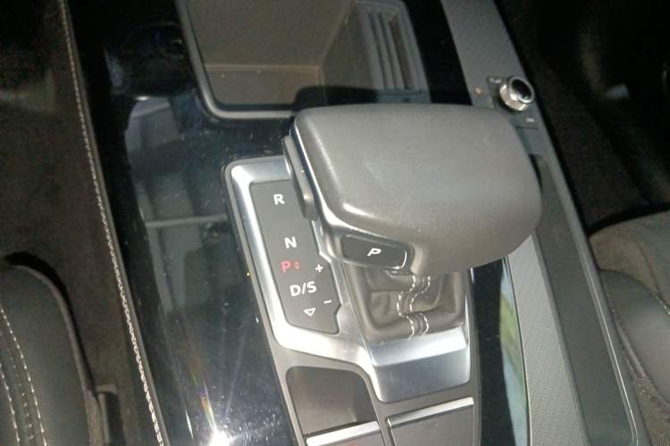 Used Audi Q5L Sportback 2022 40 TFSI Luxury Model