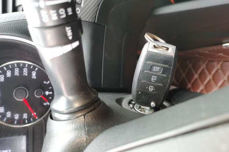 Used Kia K3 2016 1.6L Automatic with Sunroof
