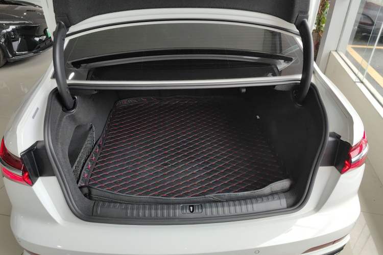 Used Audi A6L 2019 40 TFSI Luxury Dynamic Model
