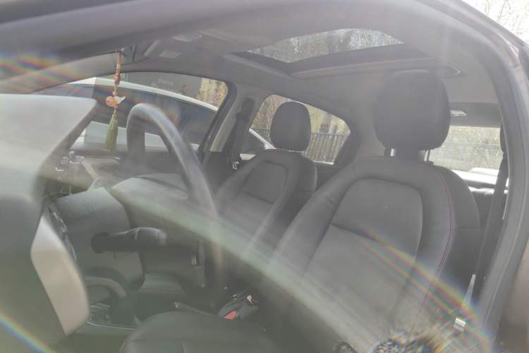 Used Peugeot 301 2014 1.6L Manual Luxury Edition
