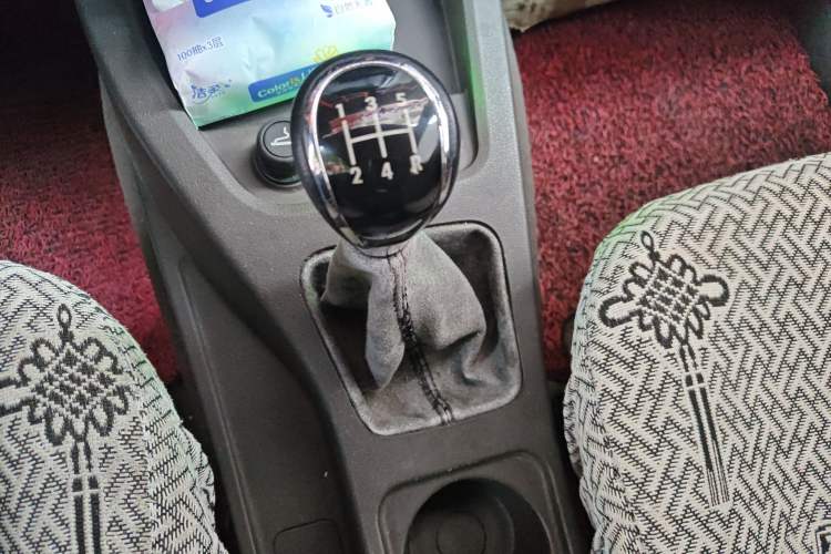 Used Wuling Hongguang 2015 1.5L S Base Model China IV
