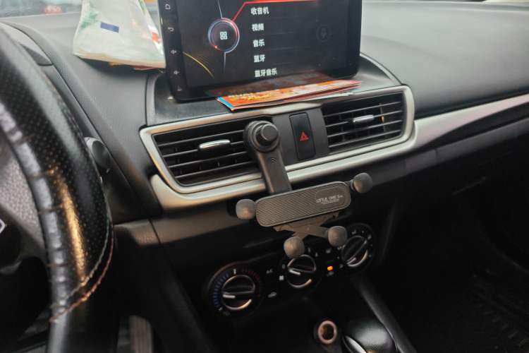 Used Mazda 3 Axela 2017 Sedan 1.5L Automatic Comfort Model Emission Standard China V Audio And AC Panel