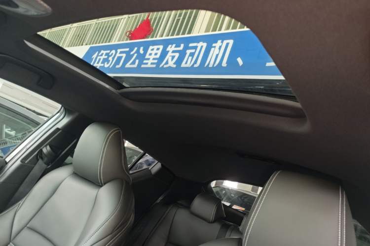 Used Toyota C-HR 2018 2.0L Leading with Sunroof China V Standard Headliner