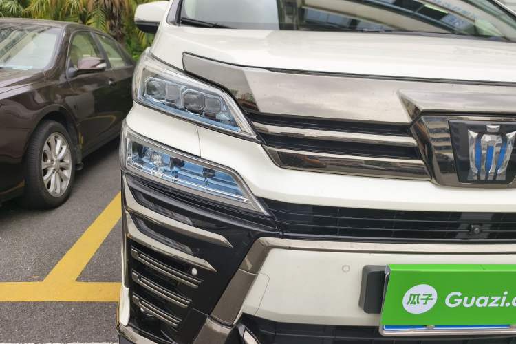 Used Toyota Vellfire 2020 Dual-Engine 2.5L HV Luxury Edition