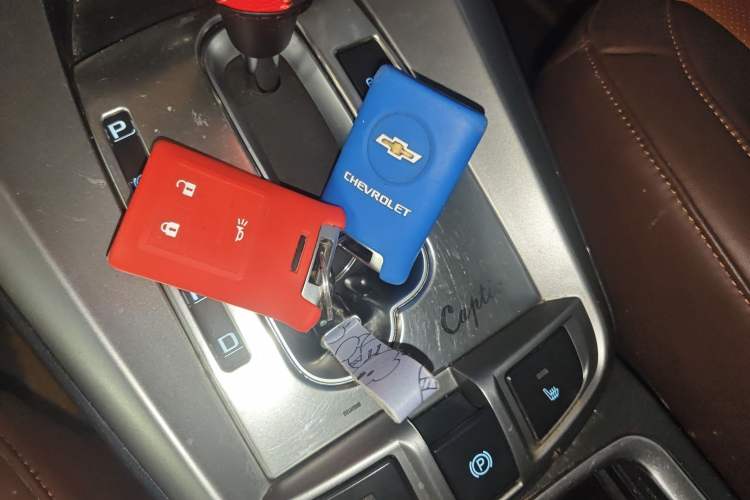 Used Chevrolet Captiva 2015 2.4L 4x4 Flagship Edition 7-Seater