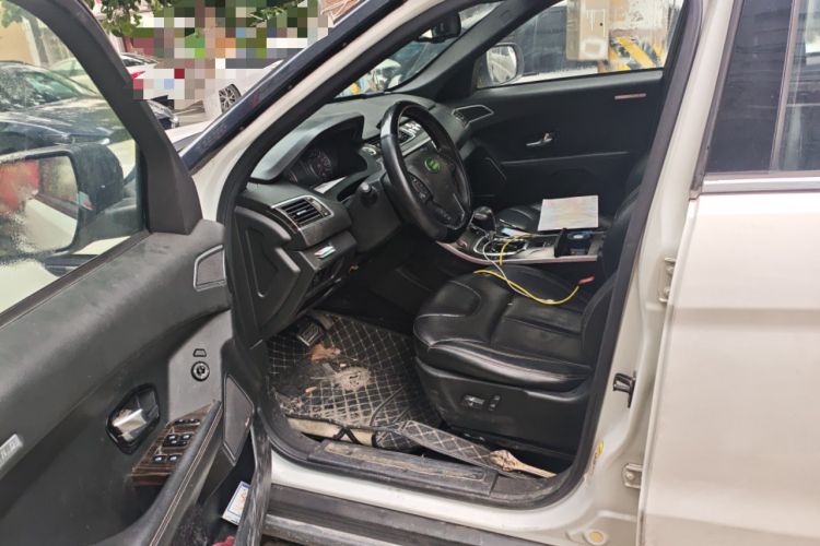 Used Land X7 2015 2.0T Panoramic Prestige Edition