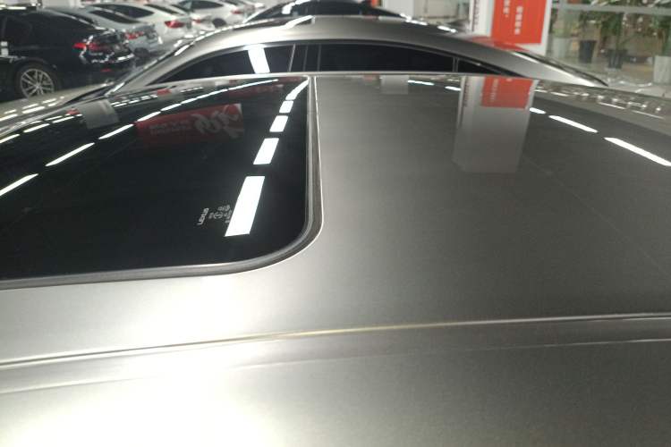 Used Lexus ES 2020 300h Premier Edition
