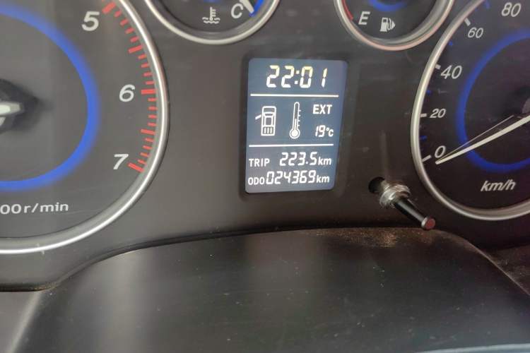 Used JMC Baodian 2018 2.9T New Value-Packed Two-Wheel-Drive Diesel Comfort Version with Standard Cargo Bed – JX4D30B5L