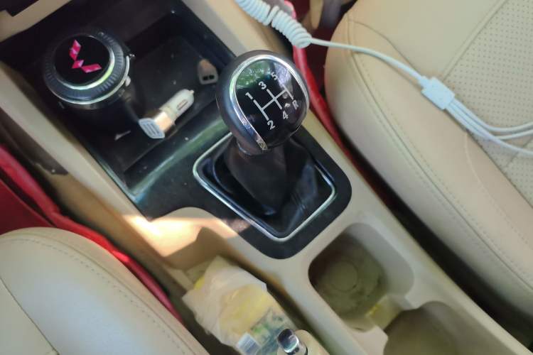 Used Wuling Hongguang 2016 1.5L S1 Deluxe Model China V-standard