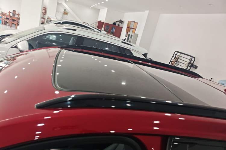 Used Cadillac XT4 2024 28T Four-Wheel Drive Luxury Version Roof