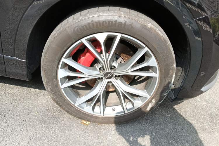 Used Audi Q8 2021 55 TFSI Prestige Dynamic Edition Right Front Wheel Hub