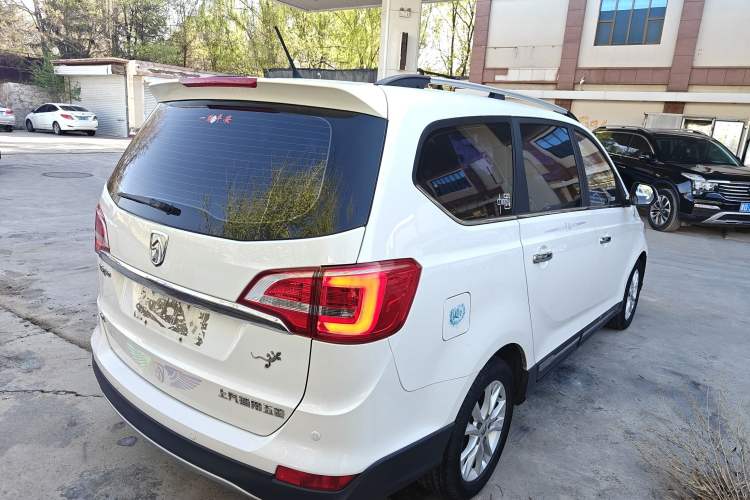 Used Baojun 730 2016 1.8L iAMT Comfort Version 7 Seats Rear Right 45 Deg