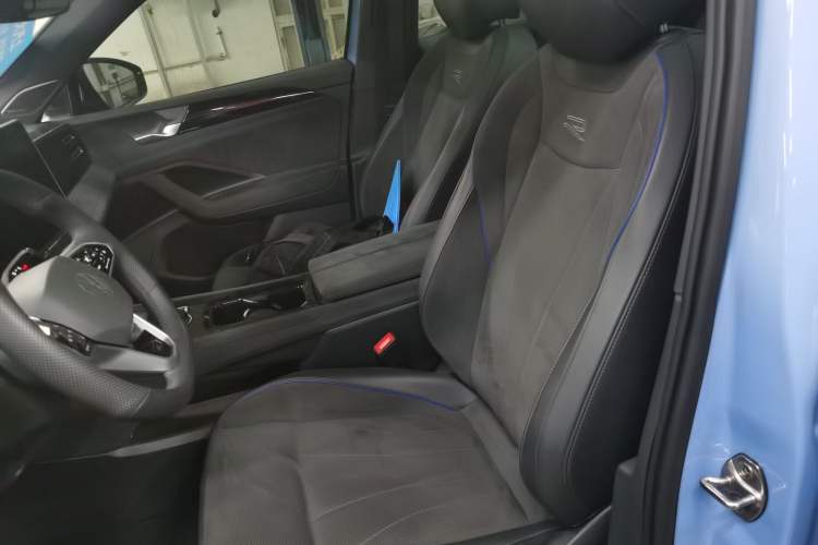 Used Volkswagen Tiguan L 2024 PRO 380TSI Four-Wheel Drive R-Line Prestige Edition Left Front Seat